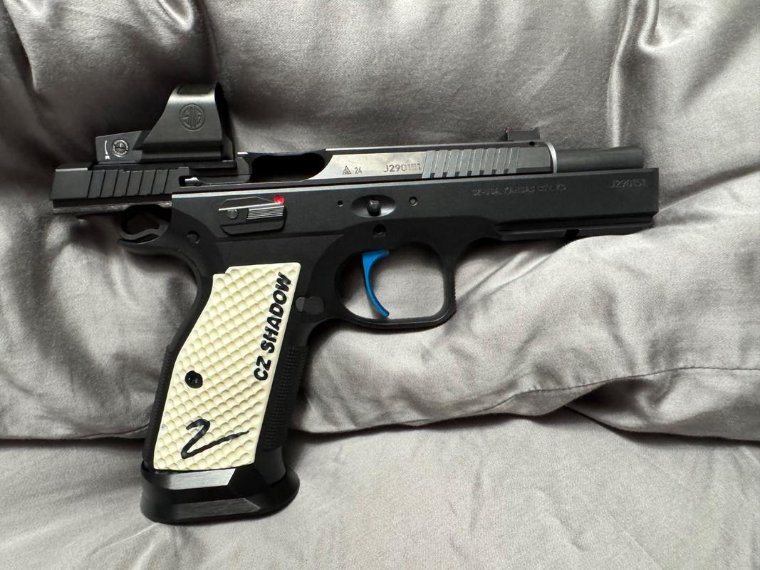 Sig Sauer P365 AXG Macro Veloce - LOK Grips