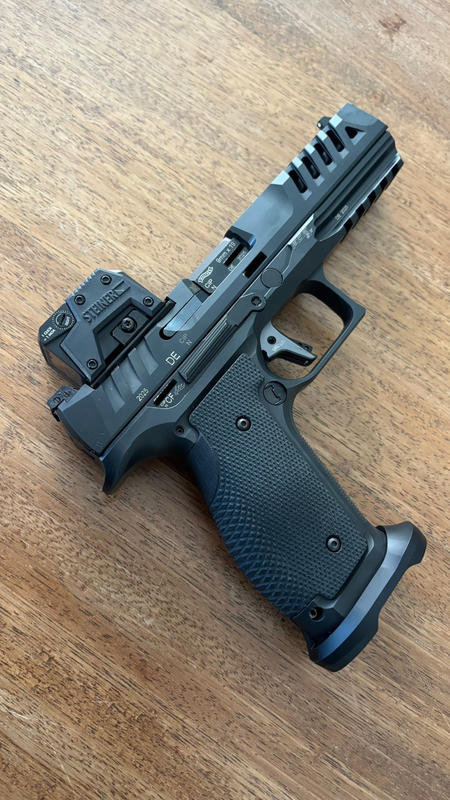 Walther PDP Full Size Steel Frame Checkered Palm Swell Grips | LOK
