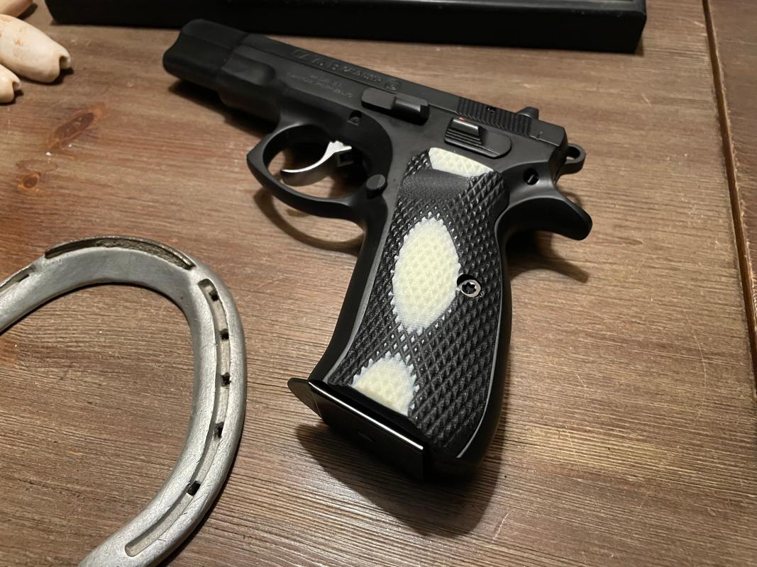 CZ 75 Palm Swell w Accent Color - LOK Grips