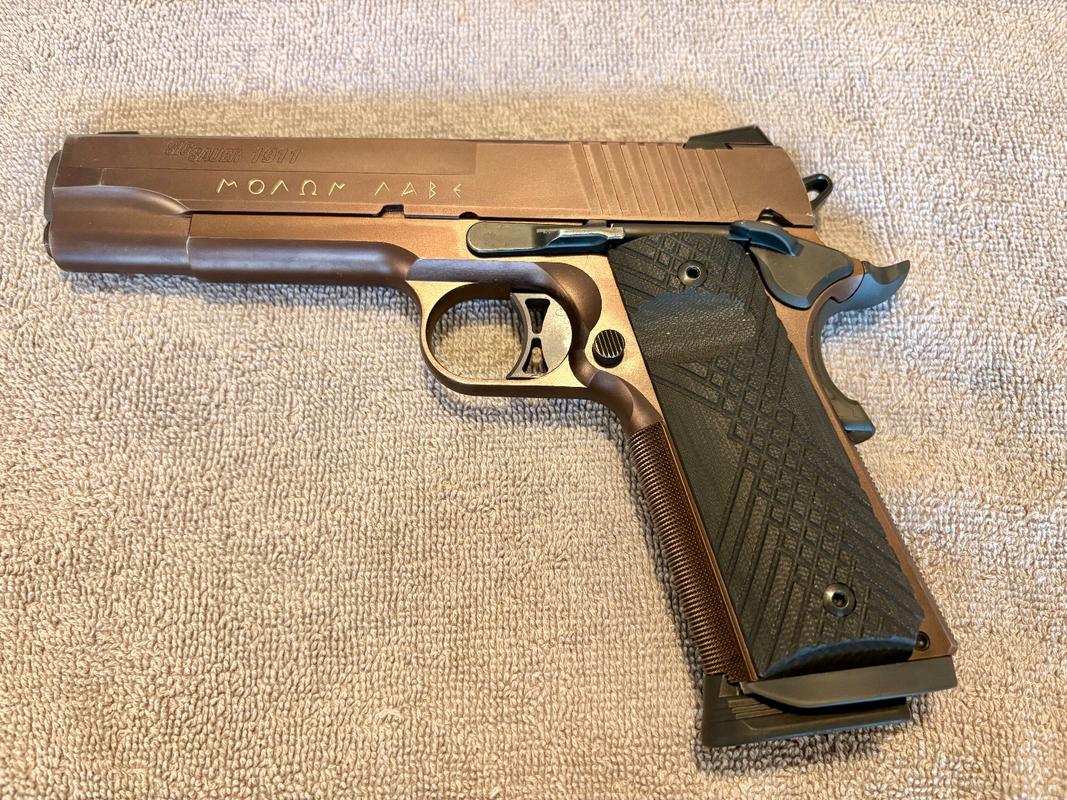 1911 Crosscut Grips | Order 1911 Crosscut Pistol Grips - LOK Grips
