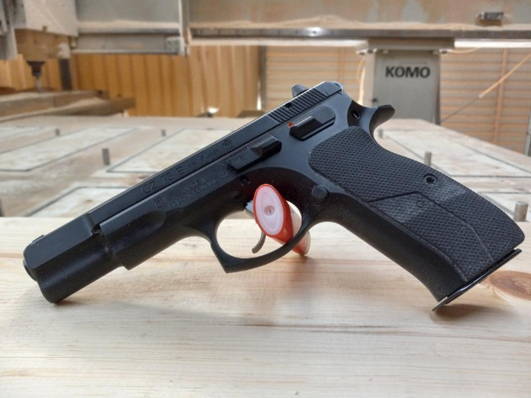 CZ 75 Cowboy Bebop - LOK Grips