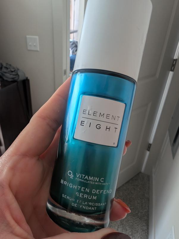 O2 Vitamin C Serum – Antioxidant Defense & Dark Spots – Element Eight