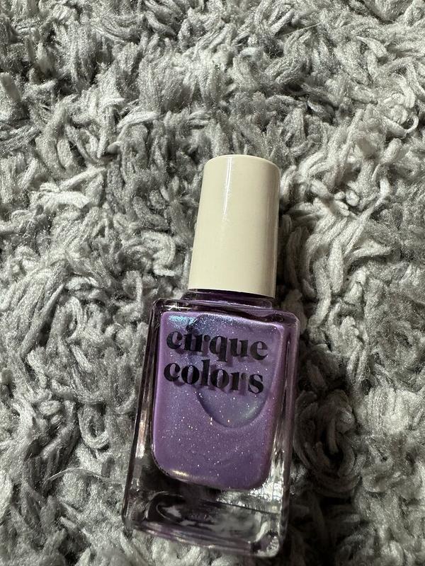 ninna CIRC（チルク）　ニンナ　チルク　オリカラ Lavender Shimmer Nail Polish - Cirque Colors Ohana