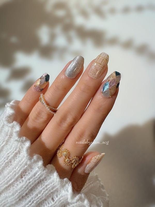 Golden Champagne Pearl Magnetic Nail Polish - Cirque Colors South