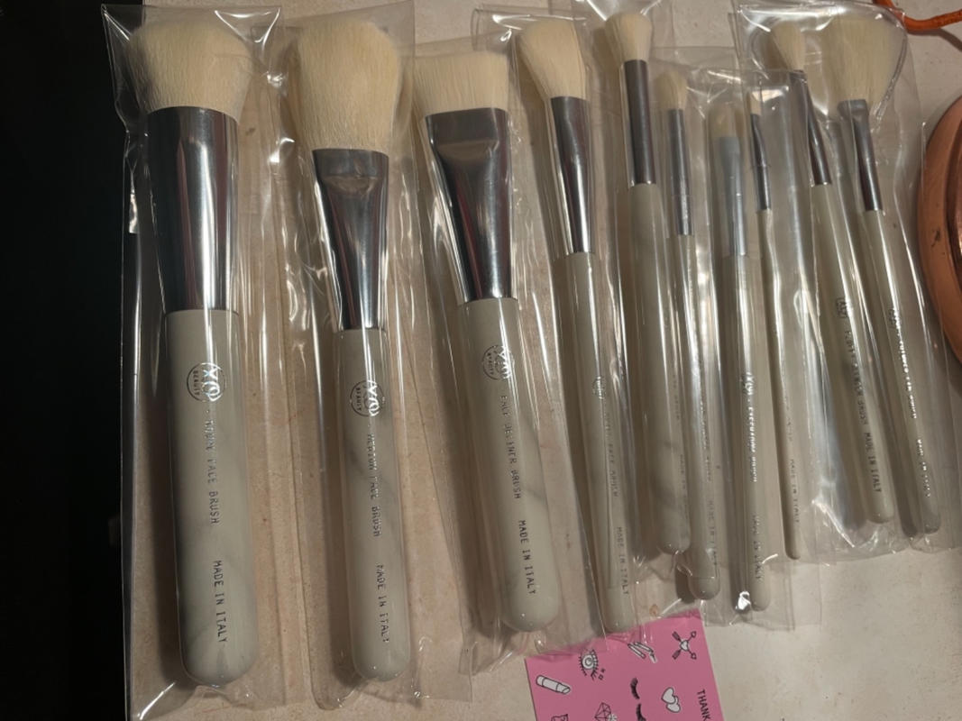 Self Care - Bathtopia popular 4 Piece Brush Set Brand New