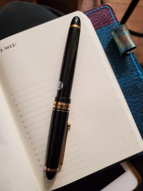 Pilot Custom 743 Fountain Pen - Black