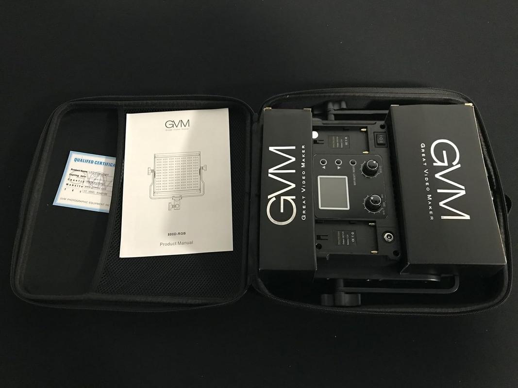 GVM-800D-II 40W バイカラーおよび RGB ビデオパネルライト