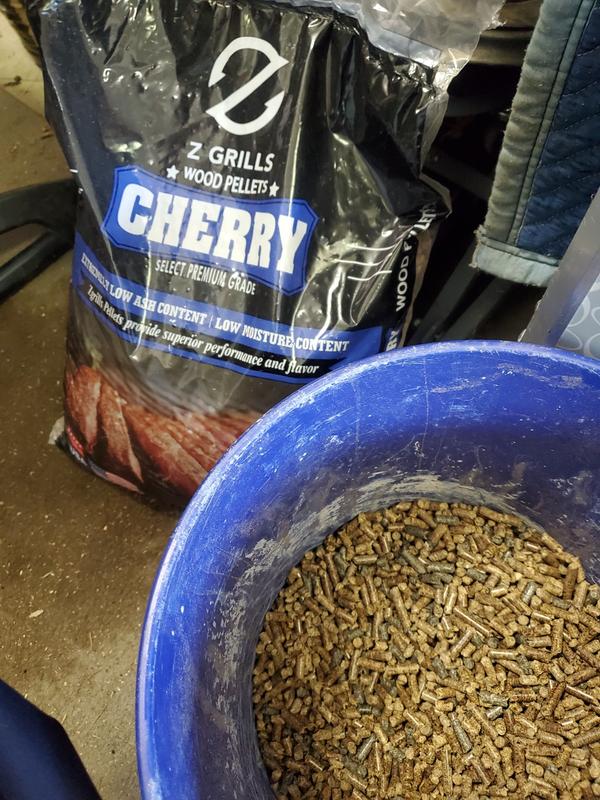 Z Grills Hickory BBQ Wood Pellets Z Grills Hickory BBQ Wood Pellets