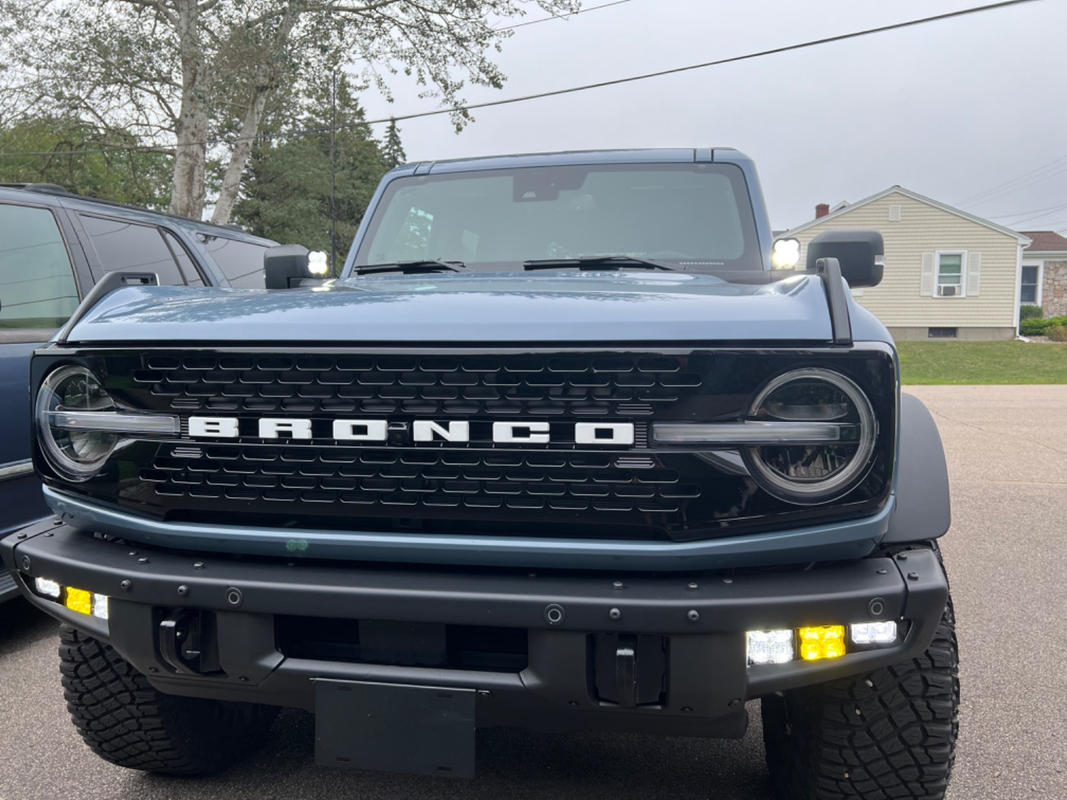 Diode Dynamics Triple Fog Light Kit w/KR Off-Road Brackets
