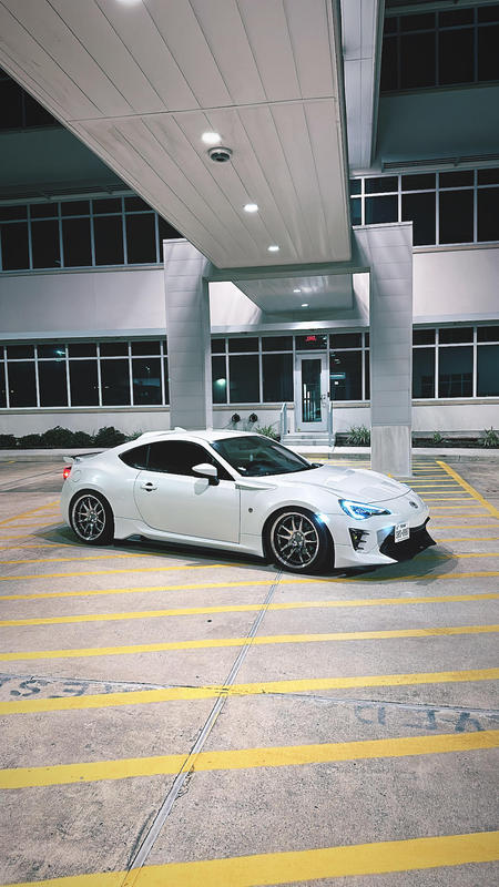 TRD Side Skirts White Pearl (K1X) For 86 (ZN6) MS344-18004-A1