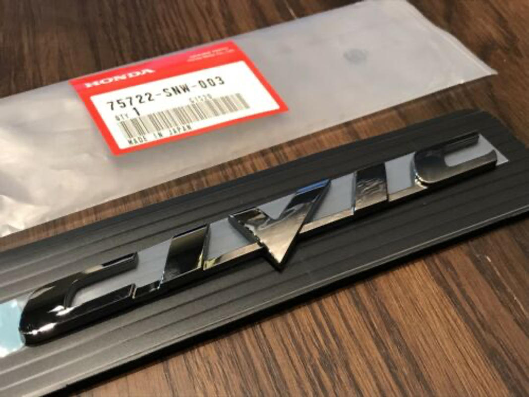 Genuine Honda Civic Emblem for Civic FD2 75722-SNW-003 - Black