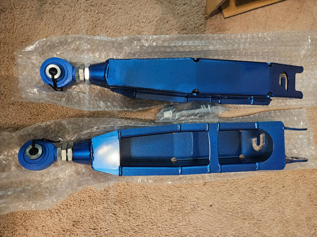 CUSCO REAR LATERAL LINK REAR SIDE FOR TOYOTA 86 ZN8 BRZ ZD8 6A1