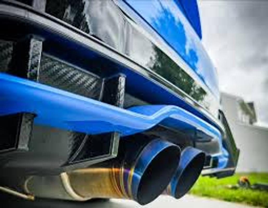 BLITZ REAR GARNISH FRP UNPAINTED FOR HONDA CIVIC TYPE R FK8 K20C