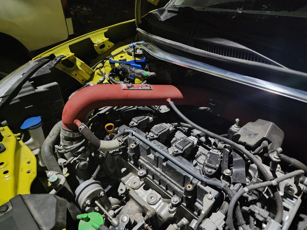 楔 CUSCO Front Strut Bar For SUZUKI Swift ZC33S 2WD 1400 60J