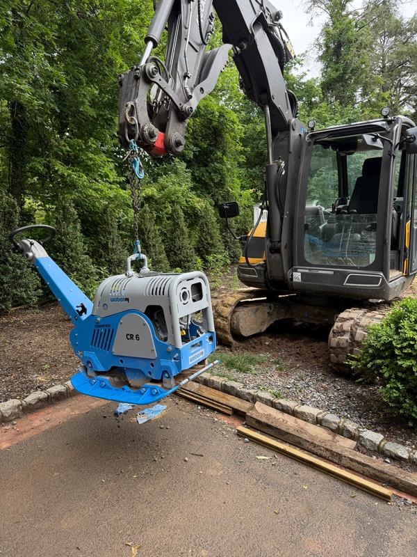 Weber CR 6 Honda with CCD | ULTIMATE Hardscaping Machine – Pave