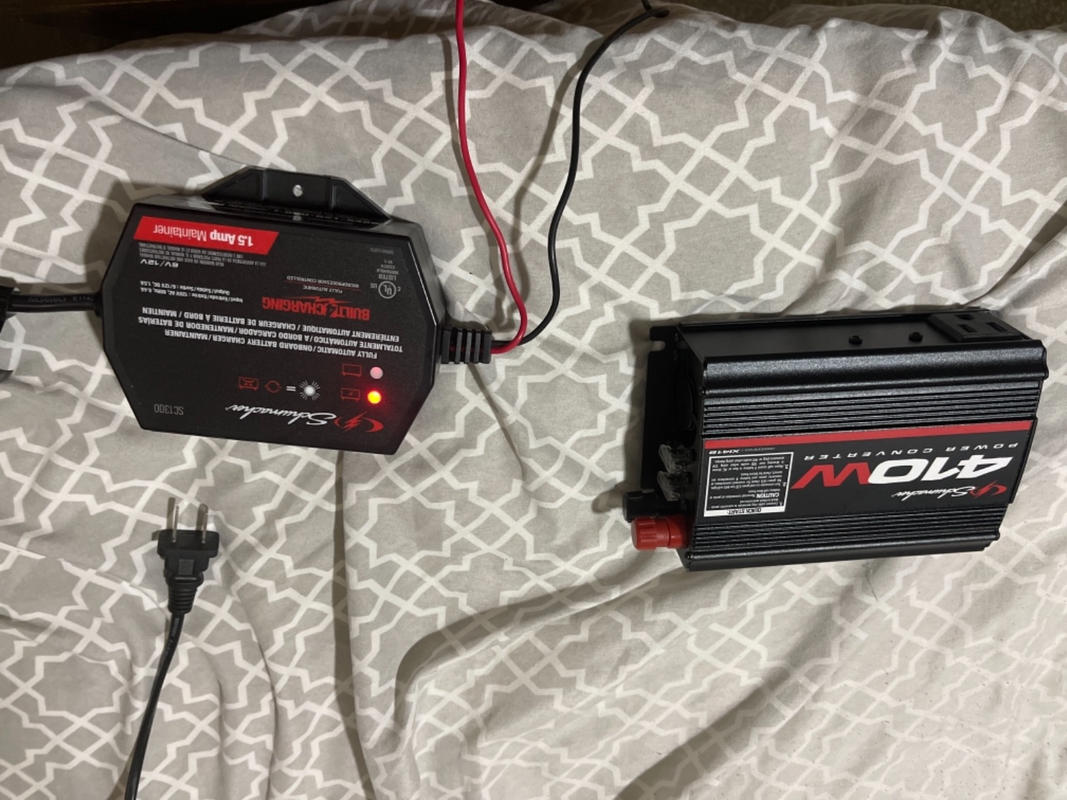 Cargador de batería y mantenedor de carga 6/12 v 2 amp