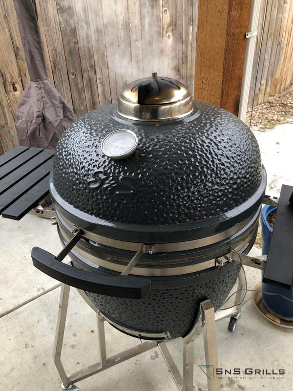 Slow n sear kamado top