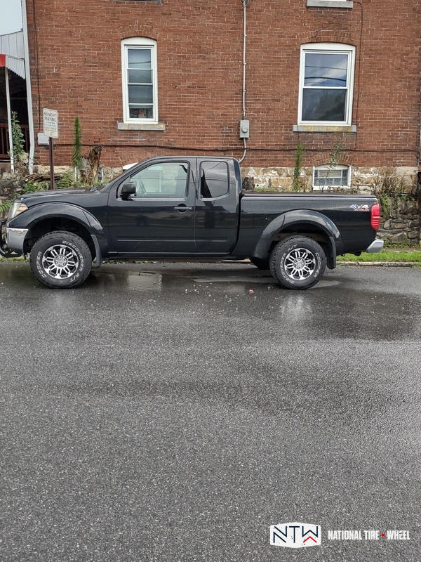2.5 Inch Lifted 2022 Nissan Frontier 4WD Customer Build By Glacier