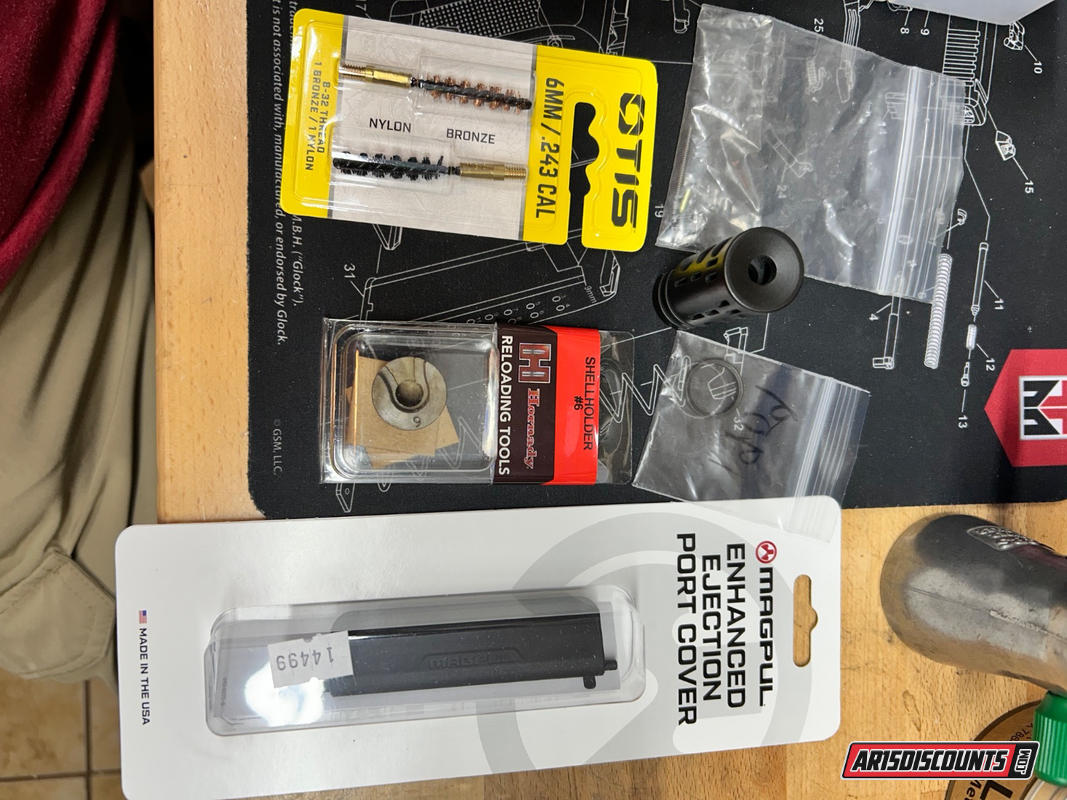 MPIMAG1206-BLK - Magpul Enhanced AR-15 Dust Cover - Black