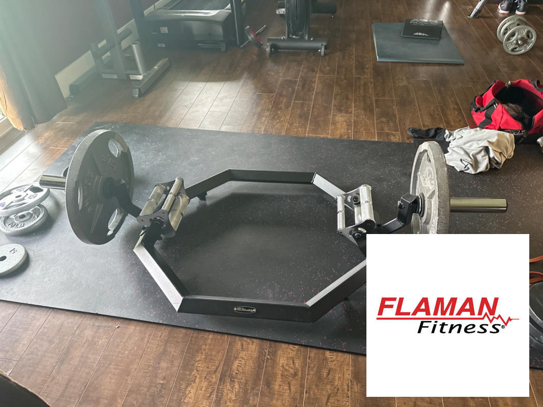 Octagon deadlift 2025 bar weight