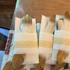 real user review 30 Pack | Metallic Gold Dipped White Real Goose Feathers, Craft Feathers For Party Decoration