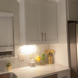 Set of 3 Amber Gold Glass Jars 8.5", 9", 10" Apothecary Design with Snap-On Lids - Decorative Footed Candy Buffet Containers