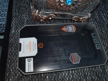 Dab Lew Tech UAG Galaxy S10 Monarch- Black - 812451031300 Review