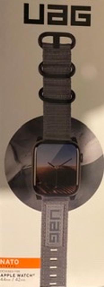Dab Lew Tech UAG Apple Watch 45/44/42 Nato Strap- Grey (812451031898) Review