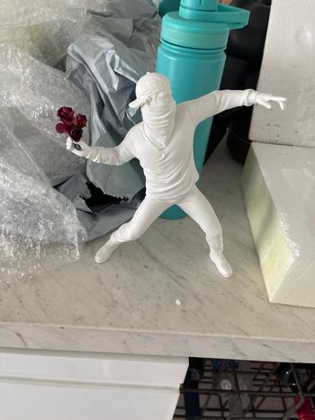 Splentify ArtZ® Man Throwing Flowers Sculpture Review