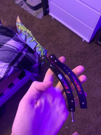 BLADES NOW Hyper Beast Video Game IRL Balisong Knife (Sharp) Review