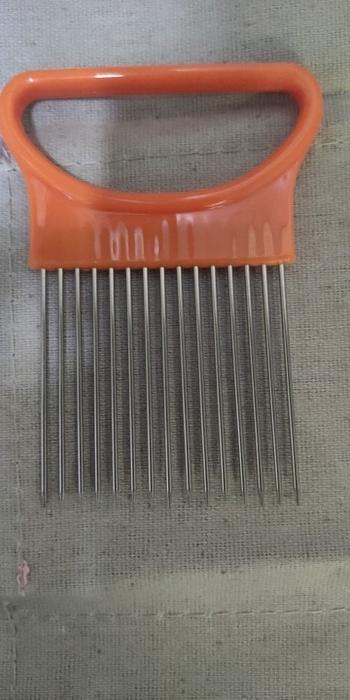Kitchen Groups Slicing Helper and Holder for Vegetables Review