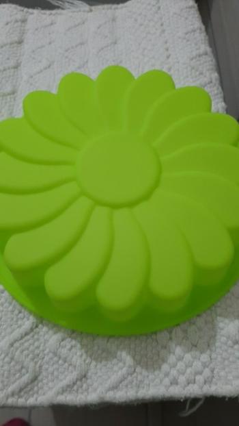 Kitchen Groups Flower Shape Cake Mold Review