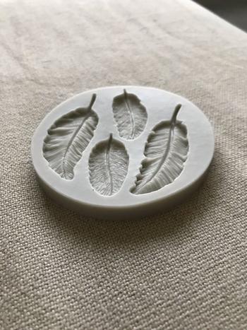 Kitchen Groups Feathers Fondant Mold Review