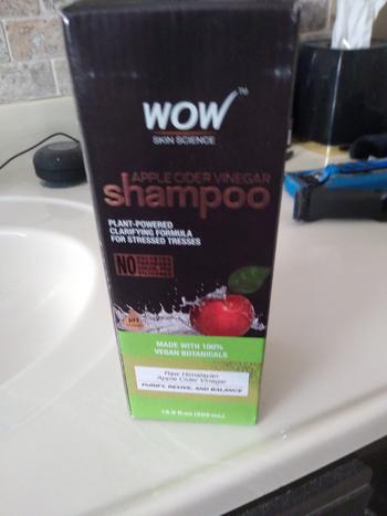 Wow Skin Science Apple Cider Vinegar Shampoo Review