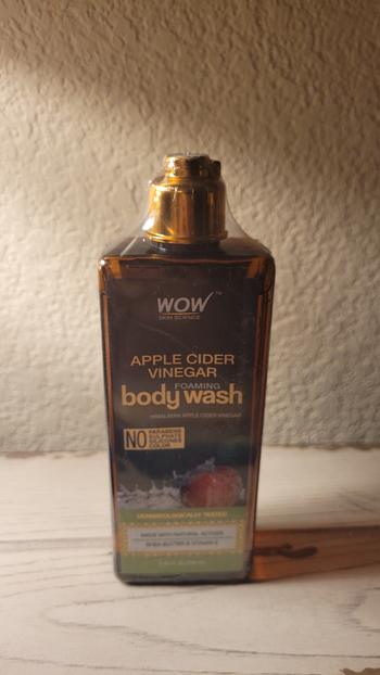 Wow Skin Science Apple Cider Vinegar Foaming Body Wash Review