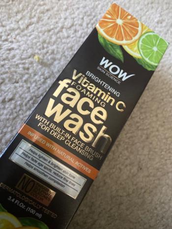 Wow Skin Science Vitamin C Foaming Face Wash with Brush Review