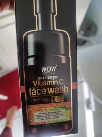 Wow Skin Science Vitamin C Foaming Face Wash with Brush Review