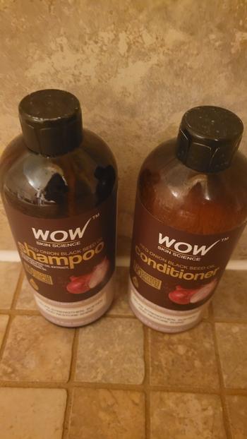 Wow Skin Science Red Onion Black Seed Oil Shampoo and Conditioner Review