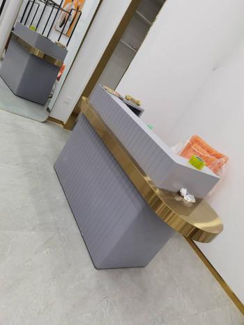 m2display Simple & Modern Spa Reception Desk Counter for Fashion Stores Beauty Salon Shop in Reeded Wood & Gold Stainless Steel - M2 Retail Review