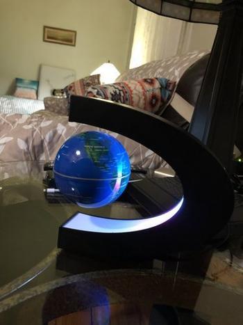 SNAPPYFINDS - Gravity Floating Levitating Globe Lamp Review