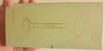 aprilskin.com.sg Time Lock Jade Facial Roller Review