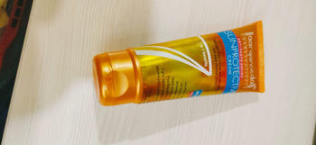 Aaryanveda  AaryanVeda Cosmeceuticals - Sunscreen Cream SPF-40 - 60ml Review