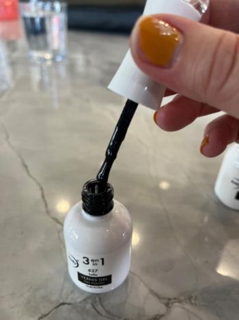 Looky Boutique Vernis Gel 3 en 1 #627 Laila (Collection Black and White) Review
