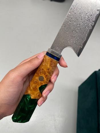 Vertoku Damascus Steel 8'' Chef Knives with Resin Handle Review
