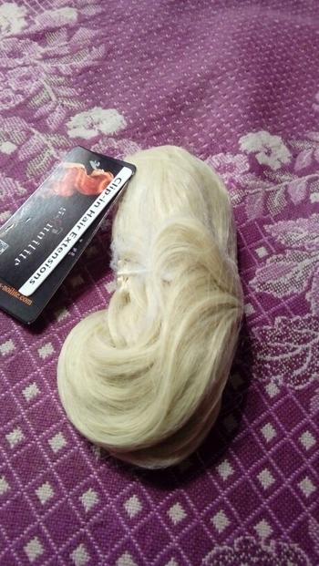 HAIR & BEAUTY CANADA Short Wavy Synthetic Ponytail Claw Clip in Hair Extension Review