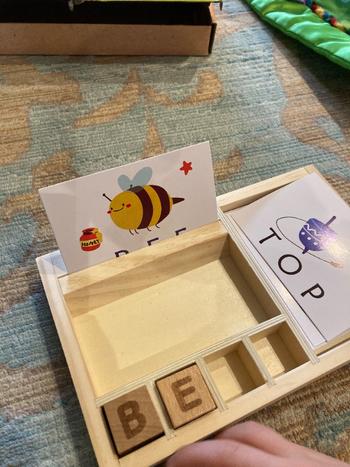 Project Montessori 3-in-1 Montessori Spelling Game Review