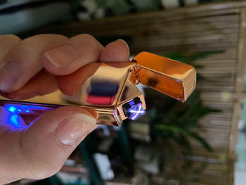The USB Lighter Company Pocket Lighter - Blue Review