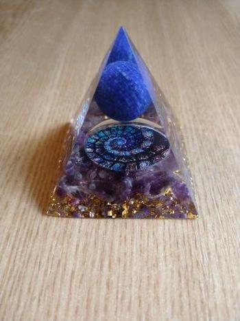 MindedSpirit.com Lapis Lazuli Obsidian Pyramid Review