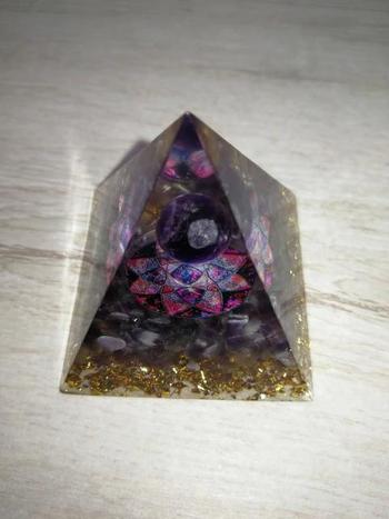 MindedSpirit.com Natural Amethyst Pyramid Review