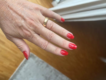 Christiane von MANIKO Talk Dirty UV Pedi Review